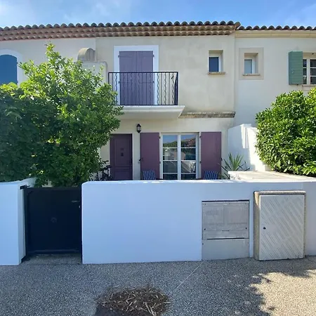Marina 26 Villa Aigues-Mortes Exterior photo