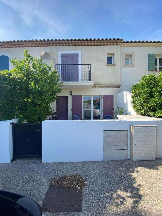 Marina 26 * Aigues-Mortes